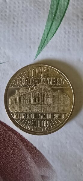 De vanzare monede pentru colectionari.