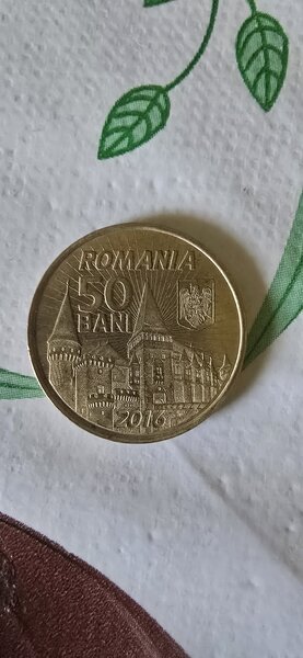 De vanzare monede pentru colectionari.